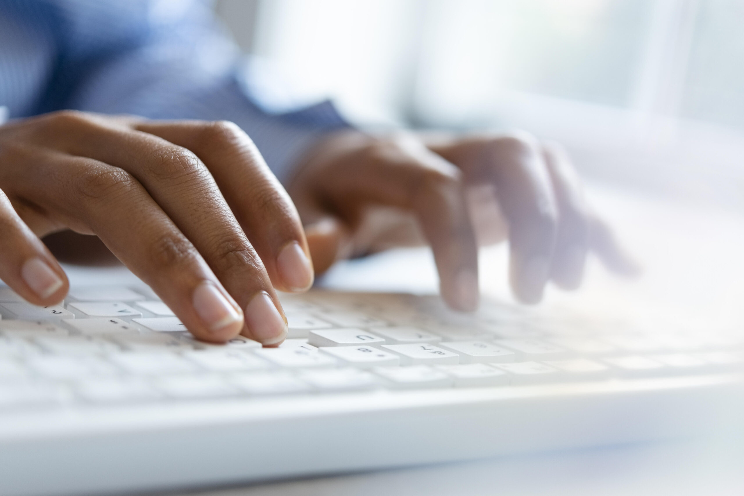 Fecha abas por engano? Mude os atalhos no Mac e Windows