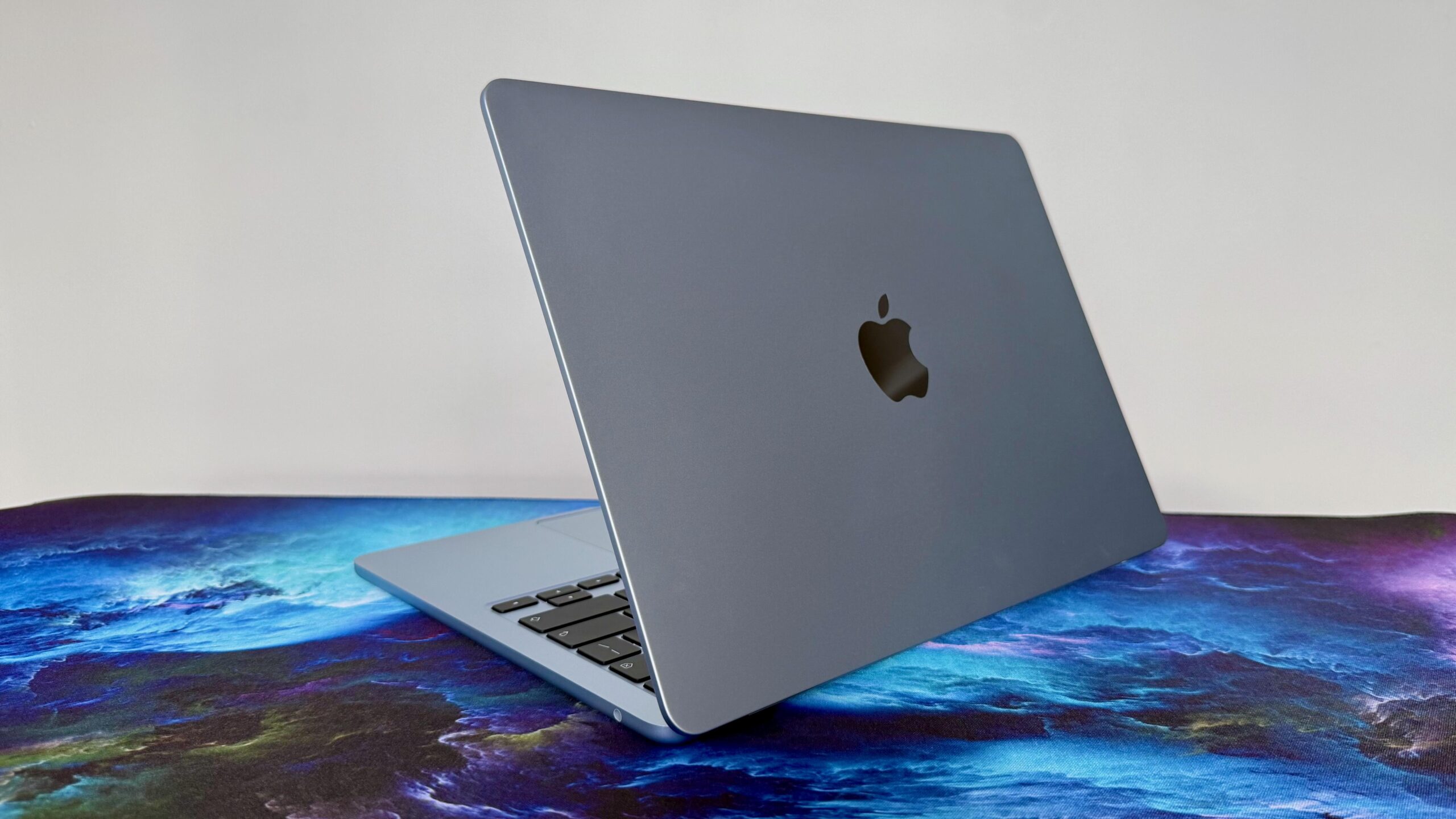 Apple lança aluguel de iPhone e Mac para contornar altas